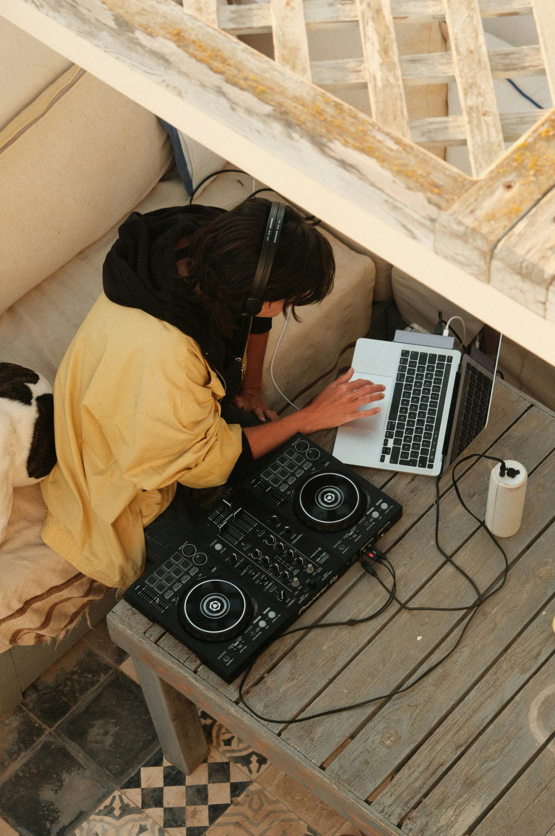 An audio waveform displayed on a screen.